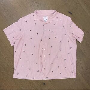HB Men’s Pink Short-Sleeve Button-Down Shirt with Subtle Print